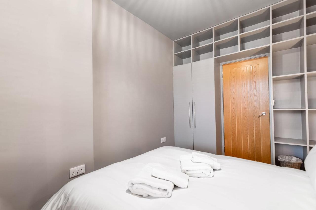 Lovely 2-bed - Hosted By Guestready Holiday home London